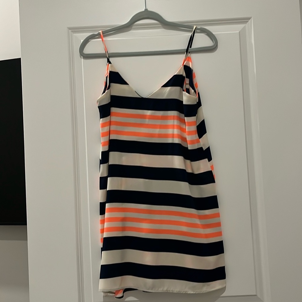 Small One Story Dress!!